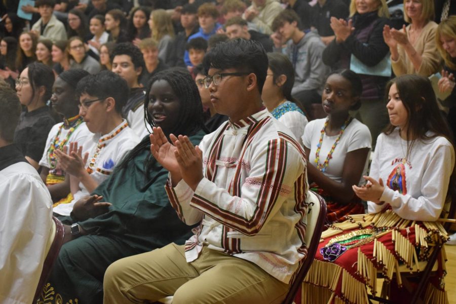 Alma Drazi poses for the camera as Luke Tuang claps along with the student body.
From front to back: Luke Tuang, Alma Drazi, Steven Gutierrez, Betty Mateo, and Ashley Zhao.
Next row behind: Angela Lara Calderon, and Selena Germano.