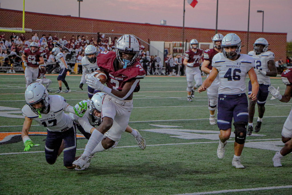 PORTFOLIO BY STVN: Dowling vs. Roosevelt Football Game