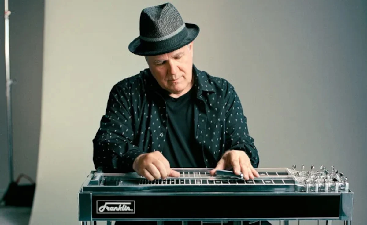 Paul Franklin playing the steel guitar. 