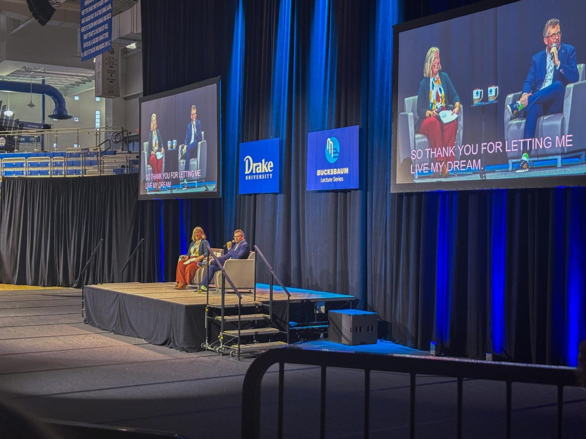 John Green giving his lecture on finding his voice, education, and hope at the Knapp Center